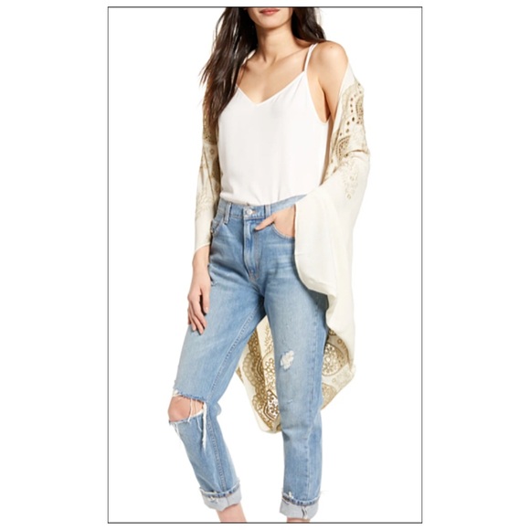 Free People Pink Champagne Eyelet Cocoon Shawl - Picture 5 of 5